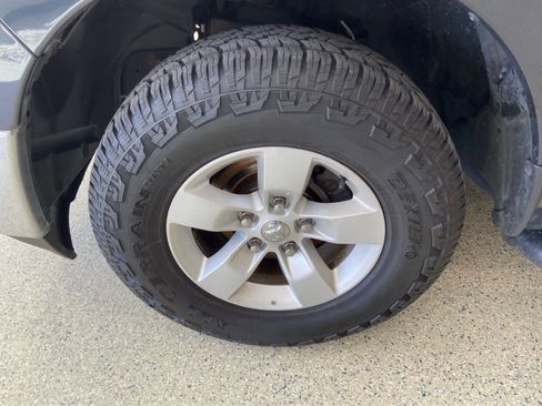 Used 2021 RAM 1500 Classic SLT image 10