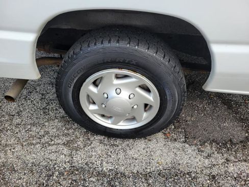 Used 2013 Ford E-150 and Econoline 150 w/ Insulation Pkg RWD image 39