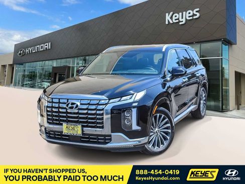 Used 2023 Hyundai Palisade Calligraphy FWD image 1