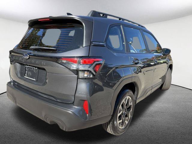 Used 2025 Subaru Forester AWD/4WD image 17