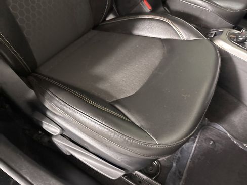 Used 2021 Jeep Compass Latitude image 28