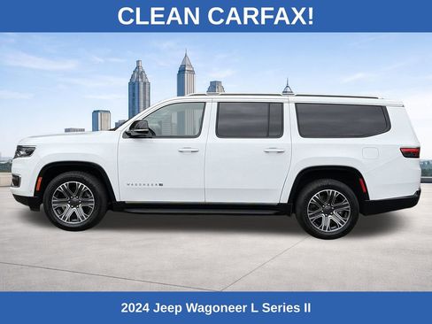 Used 2024 Jeep Wagoneer L Series II RWD image 2