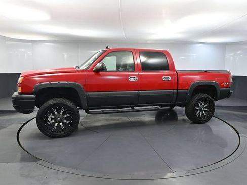 Used 2006 Chevrolet Silverado 1500 LT w/ Light Duty Power Package AWD/4WD image 11