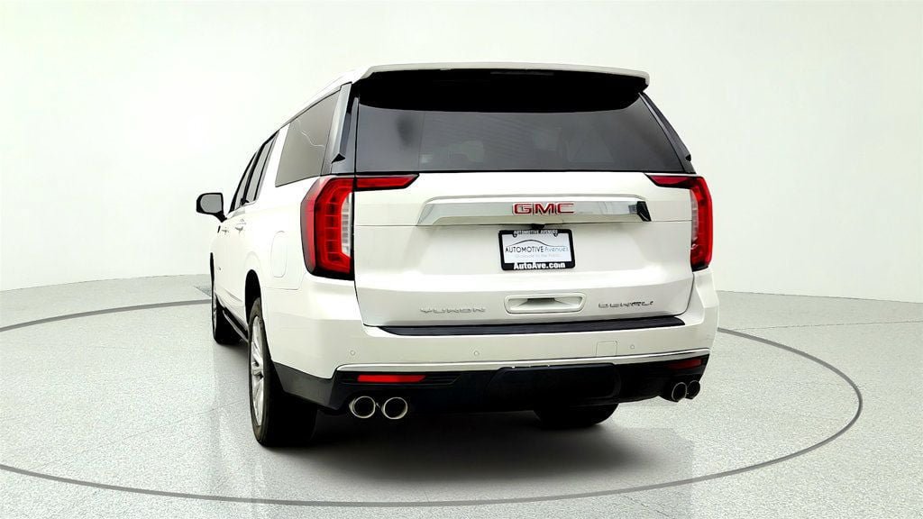 Used 2023 GMC Yukon XL Denali AWD/4WD image 6
