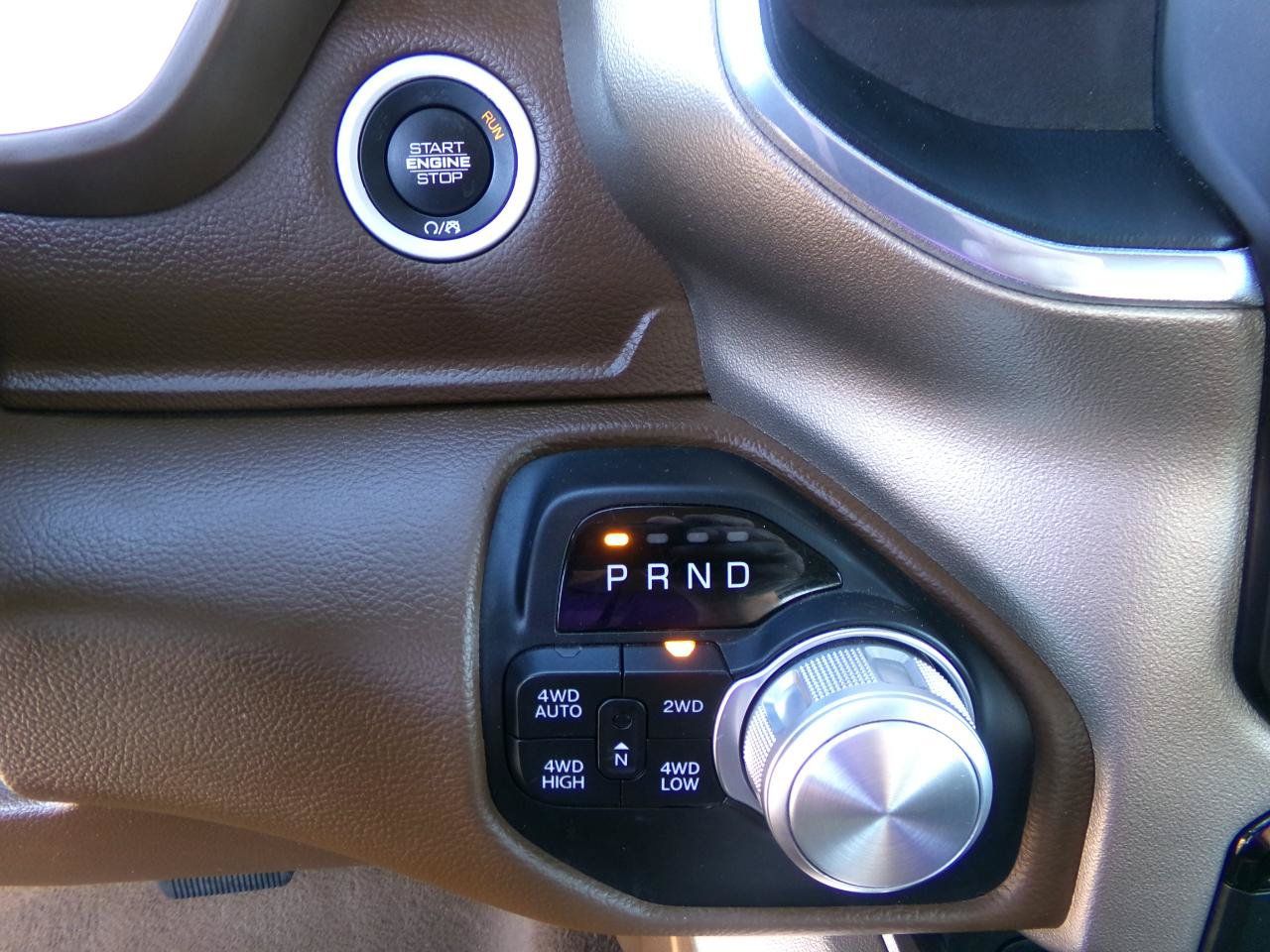 Used 2019 RAM 1500 Laramie AWD/4WD image 25
