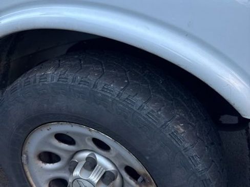 Used 2014 Chevrolet Express 1500 image 5