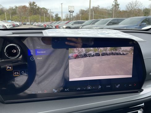 New 2026 Chevrolet Traverse LT w/ LPO, Floor Liner Package image 23