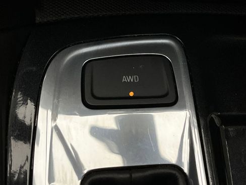 Certified 2022 Chevrolet Equinox Premier image 16