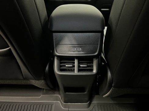 New 2026 Chevrolet Equinox RS AWD/4WD image 33