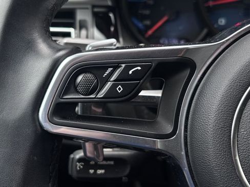 Certified 2020 Porsche Macan AWD/4WD image 16