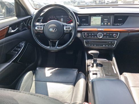 Used 2017 Kia Cadenza Technology FWD image 25