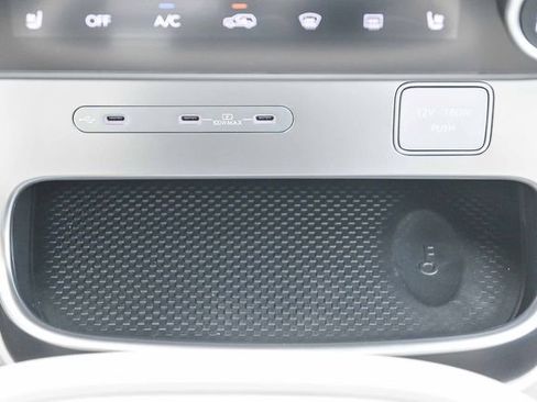 New 2026 Hyundai Ioniq 9 SEL AWD/4WD image 17
