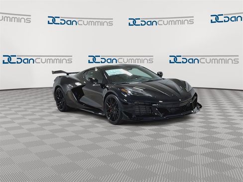 New 2026 Chevrolet Corvette Z06 w/ Z07 Performance Package image 3