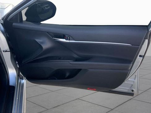 Used 2024 Toyota Camry SE FWD image 21