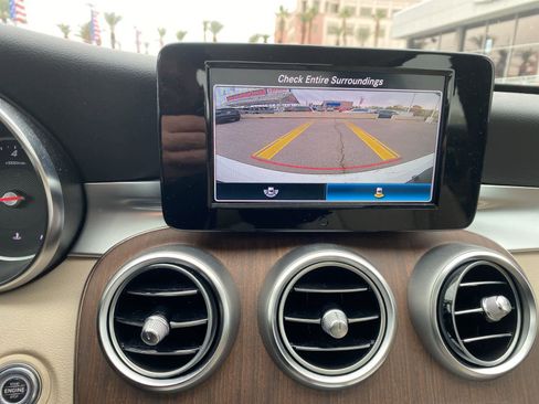 Used 2019 Mercedes-Benz C 300 Sedan image 17