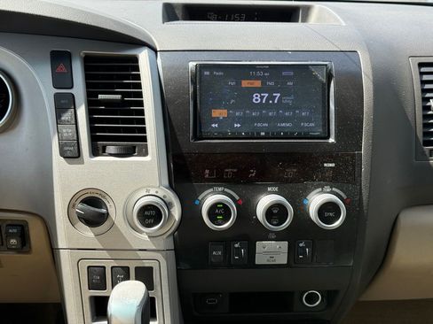 Used 2008 Toyota Sequoia Limited AWD/4WD image 13