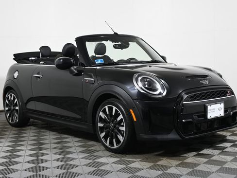 Certified 2023 MINI Cooper S image 14