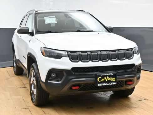 Used 2022 Jeep Compass Trailhawk w/ Trailhawk Convenience Group AWD/4WD image 4