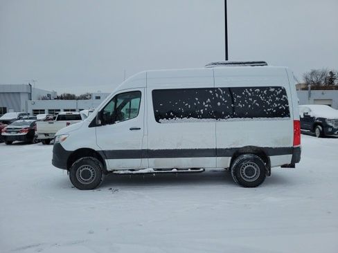 Used 2025 Mercedes-Benz Sprinter 2500 image 14
