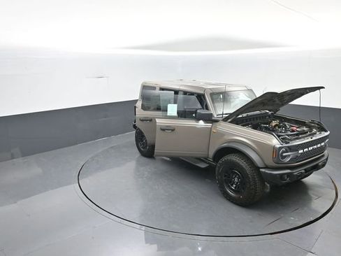 New 2026 Ford Bronco Badlands AWD/4WD image 35
