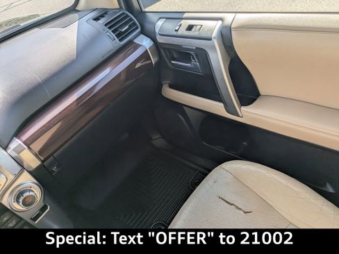 Used 2015 Toyota 4Runner Limited image 17
