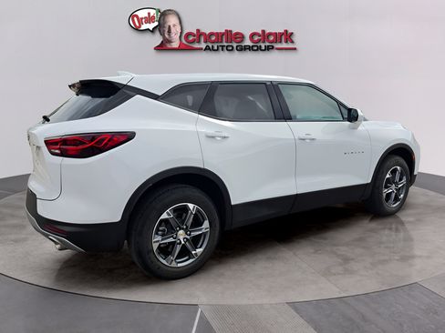 Used 2025 Chevrolet Blazer LT AWD/4WD image 5