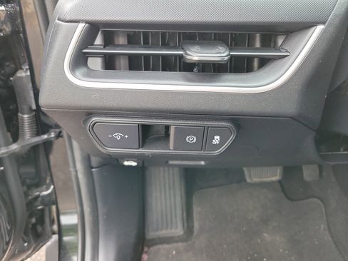 Used 2025 Kia K4 FWD image 16