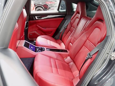 Used 2020 Porsche Panamera 4S AWD/4WD image 27