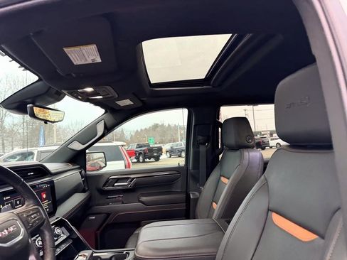 Used 2023 GMC Sierra 1500 AT4 w/ AT4 Premium Package image 12