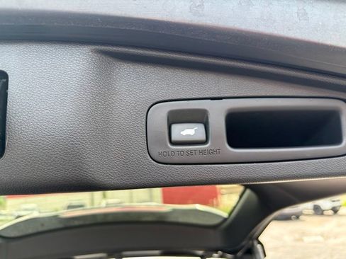Used 2020 Honda CR-V EX-L image 11