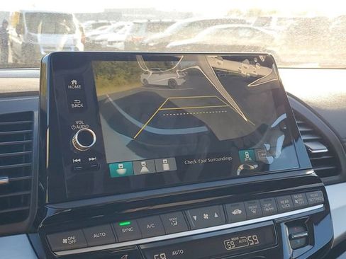 New 2026 Honda Odyssey Touring image 23