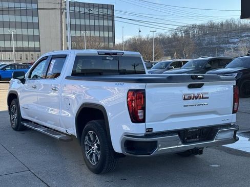 Used 2020 GMC Sierra 1500 SLE w/ SLE Value Package image 3