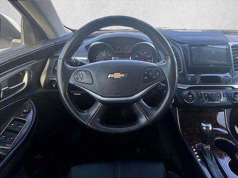 Used 2015 Chevrolet Impala LT w/ Convenience Package FWD image 7
