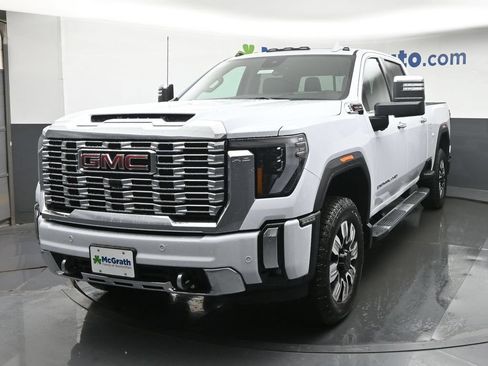 Used 2026 GMC Sierra 2500 Denali w/ Technology Package AWD/4WD image 24