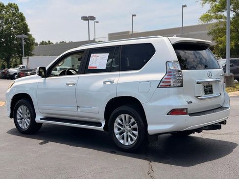 Used 2015 Lexus GX 460 w/ Premium Package AWD/4WD image 11