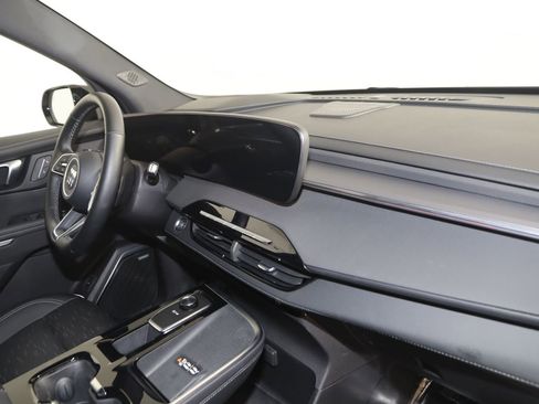 Used 2025 Buick Enclave Sport Touring FWD image 41
