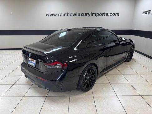 Used 2023 BMW 230i Coupe w/ Premium Package image 6