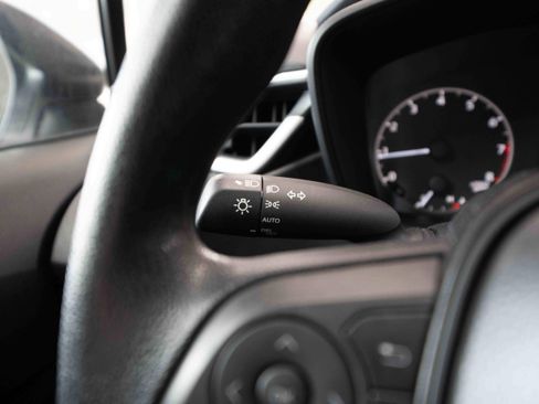 Used 2025 Toyota Corolla LE image 13