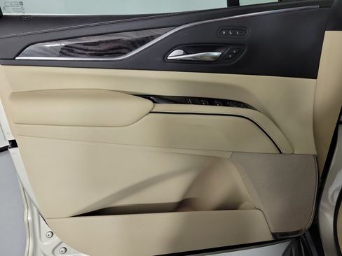 Used 2021 Cadillac Escalade Premium Luxury w/ Performance Package RWD image 20