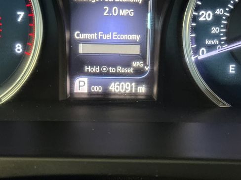 Used 2017 Toyota Camry XLE w/ Moonroof Package FWD image 24