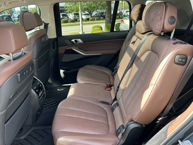 Used 2020 BMW X7 xDrive40i w/ Premium Package AWD/4WD image 19