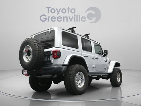 Used 2023 Jeep Wrangler Unlimited Rubicon w/ Steel Bumper Group AWD/4WD image 13