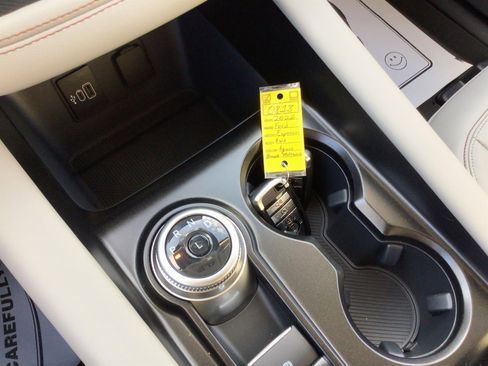 New 2026 Ford Explorer Active w/ Active Comfort Package image 20