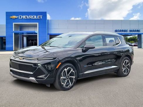 Used 2025 Chevrolet Equinox EV LT FWD image 2