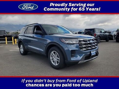 Used 2026 Ford Explorer Active RWD image 1