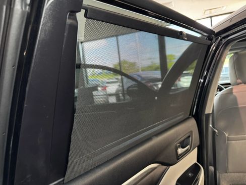 Used 2019 Toyota Highlander Limited Platinum w/ Protection Package #3 AWD/4WD image 17