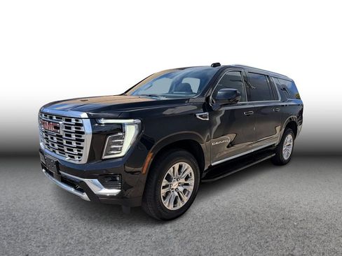 Used 2025 GMC Yukon XL Denali AWD/4WD image 1