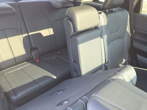 New 2026 INFINITI QX60 Luxe w/ Family Package image 33
