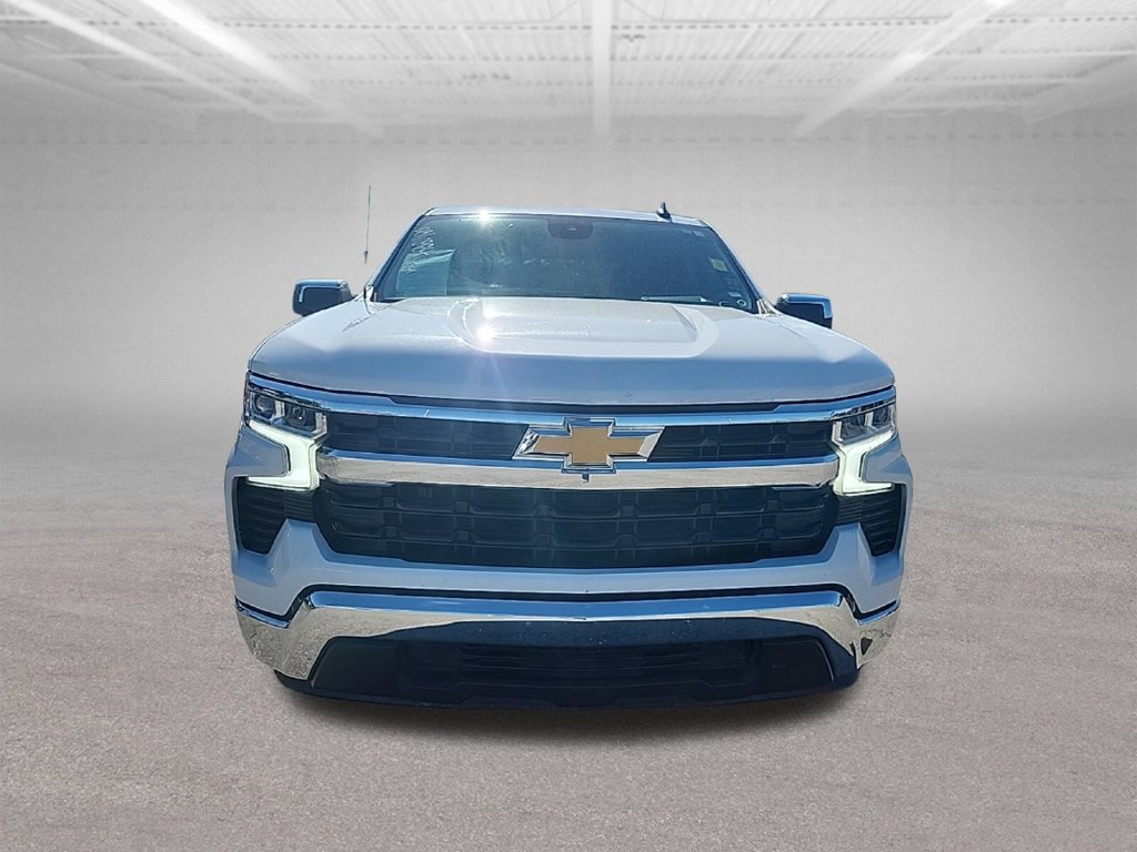 Used 2025 Chevrolet Silverado 1500 LT RWD image 3