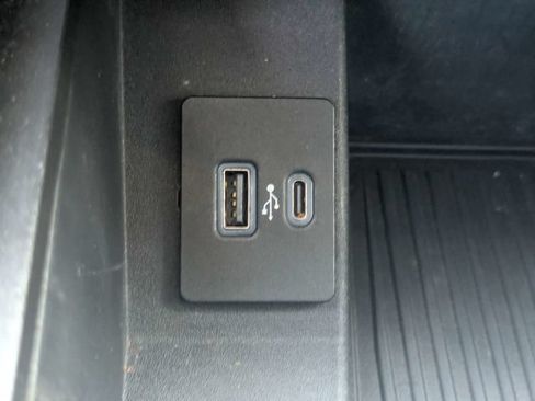 Used 2021 Ford F250 XLT w/ XLT Premium Package AWD/4WD image 24